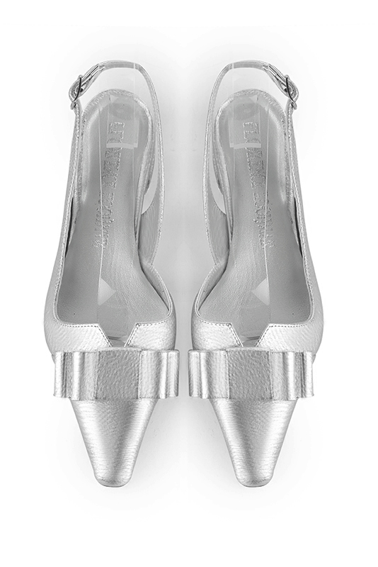 Light silver women's open back shoes, with a knot. Tapered toe. Low block heels. Top view - Florence KOOIJMAN